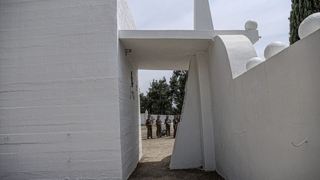 Çanakkale Kara Savaşları'nın 110. Yılı Töreni Gerçekleşti