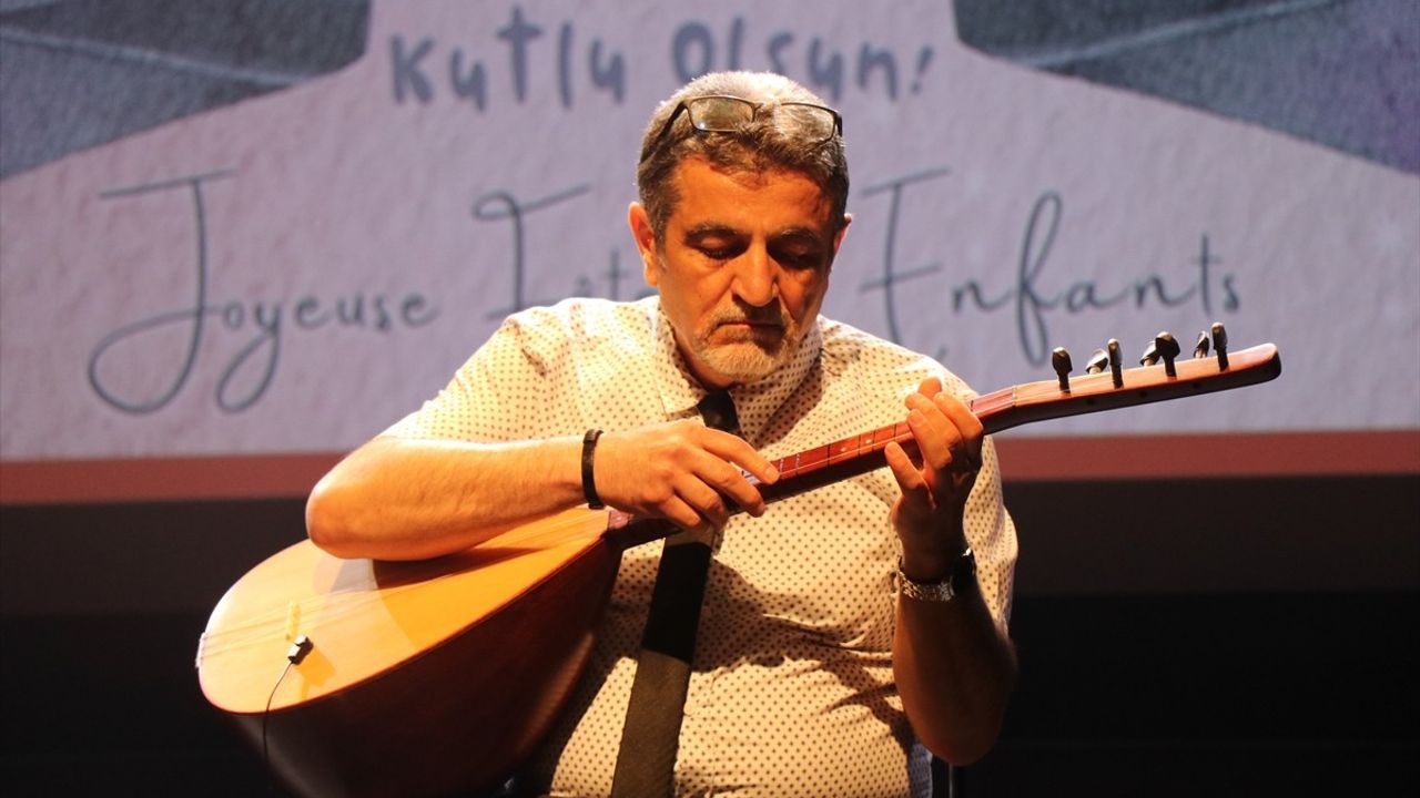 Fransa'da 23 Nisan Ulusal Egemenlik ve Çocuk Bayramı Coşkuyla Kutlandı