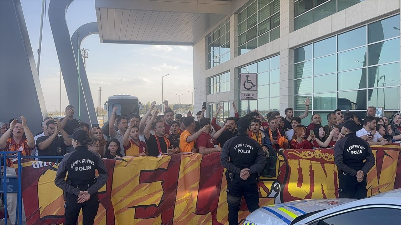 Galatasaray'ın Konya Seyahati: Ziraat Türkiye Kupası Yarı Finali İçin Hazır