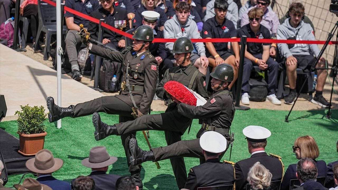 Gelibolu Yarımadası'ndaki Lone Pine Anıtı'nda Anma Töreni Düzenlendi