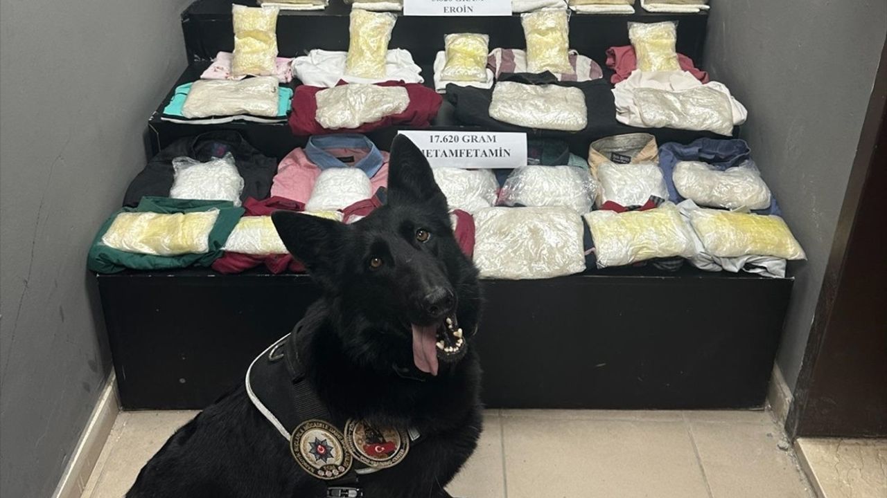 Hakkari'de Uyuşturucu Operasyonu: 21 Kilo 440 Gram Ele Geçirildi