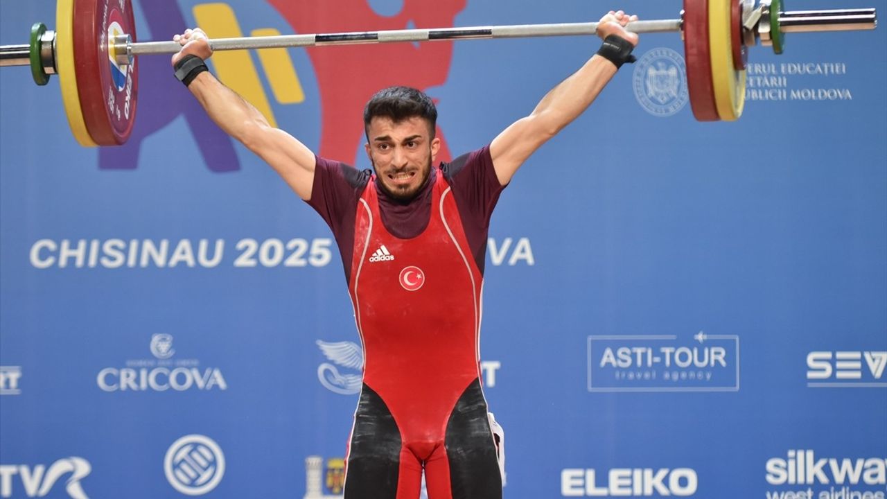 Harun Algül Avrupa Halter Şampiyonası'nda Altın Madalya Kazandı