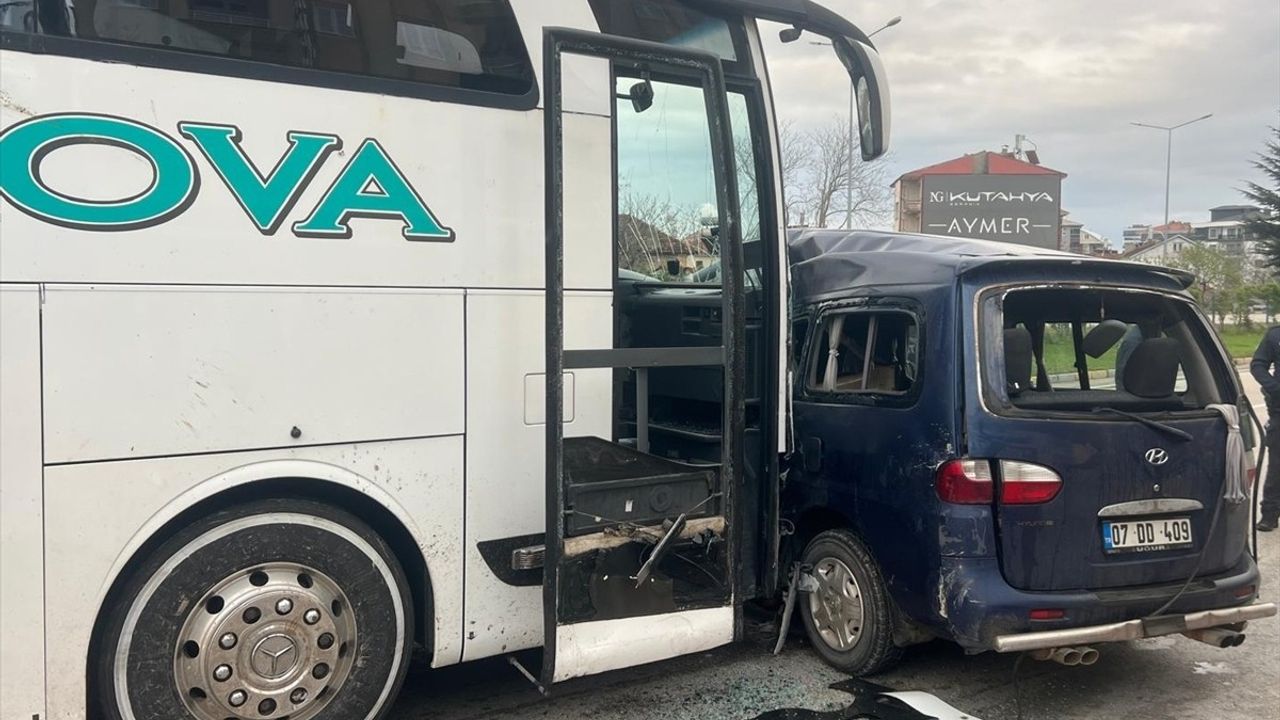 Isparta'da Korkunç Kaza: 1 Ölü, 2 Yaralı