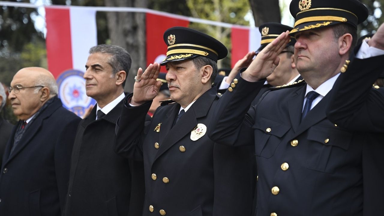 İstanbul'da Şehitler Anıldı: Polis Haftası Programı