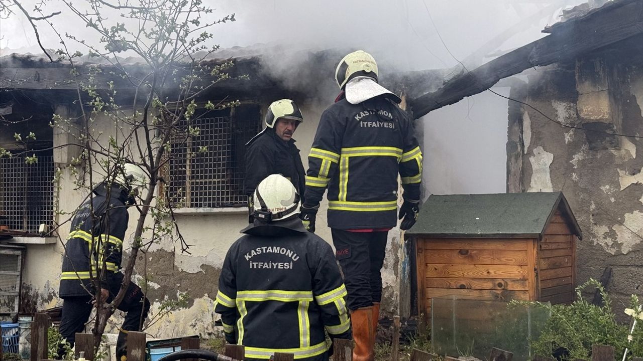 Kastamonu'daki Yangında Bir Ceset Bulundu