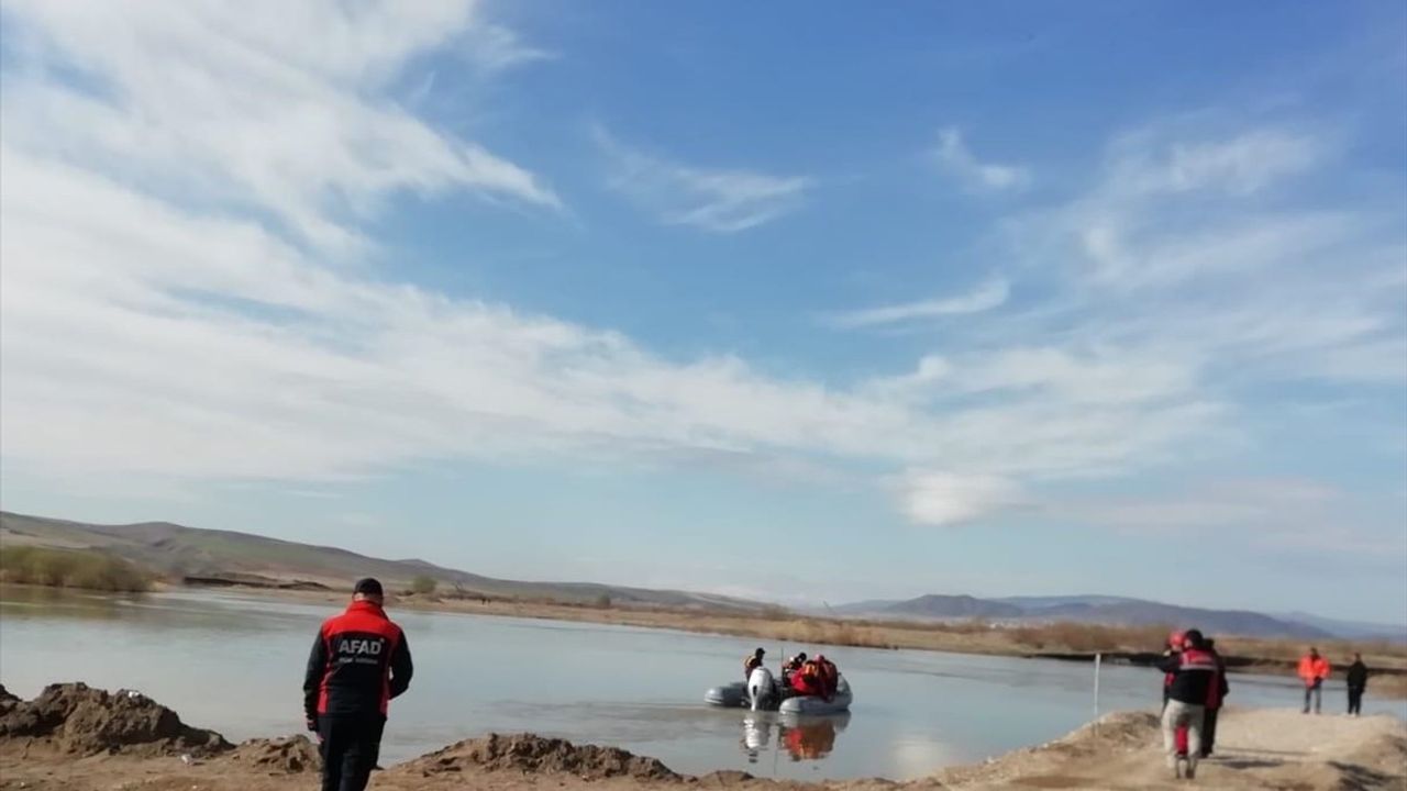 Kayseri'de Kızılırmak Nehrinde Kaybolan Genç Ölü Bulundu