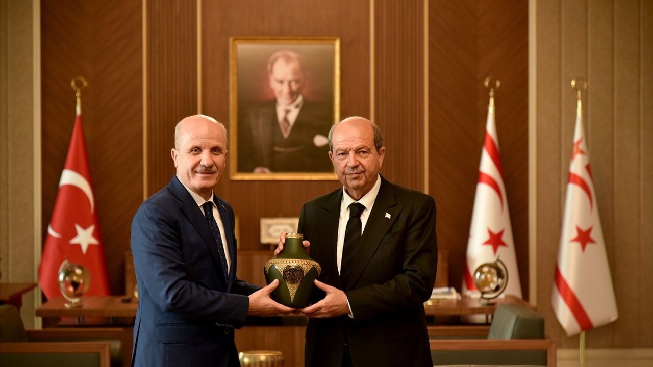 KKTC Cumhurbaşkanı Tatar, YÖK Başkanı Özvar ile Görüştü