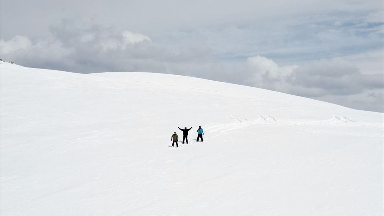 Kümbet Yaylası'nda İlkbahar Snowboard Keyfi