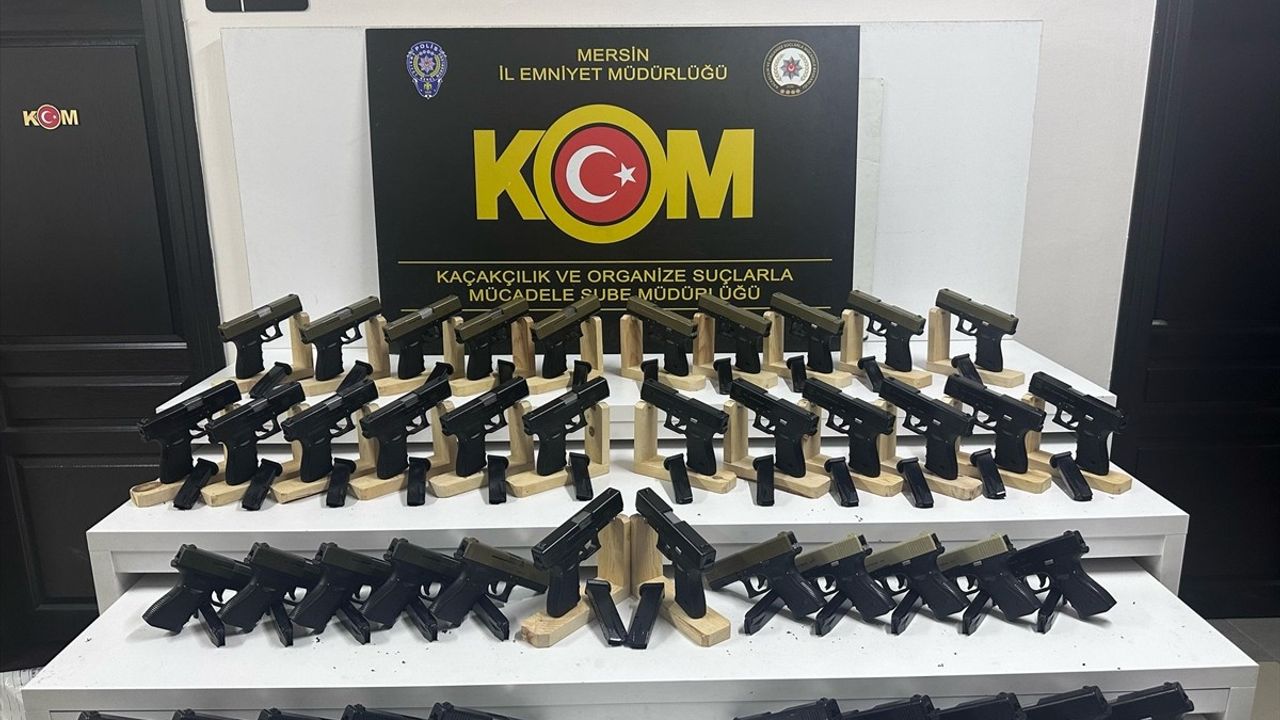Mersin'de Ruhsatsız Tabanca Operasyonu