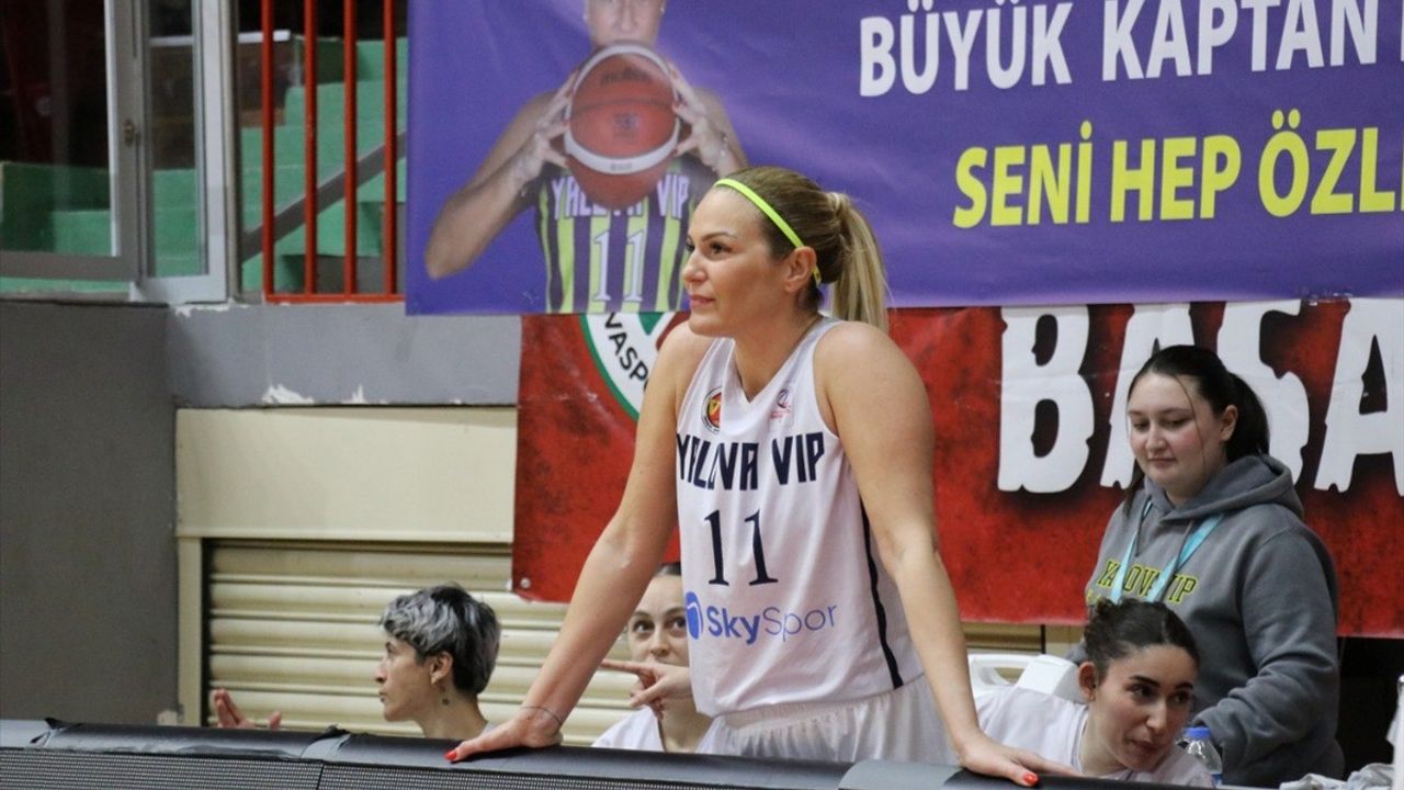 Nazlı Güler Basketbol Kariyerine Veda Etti