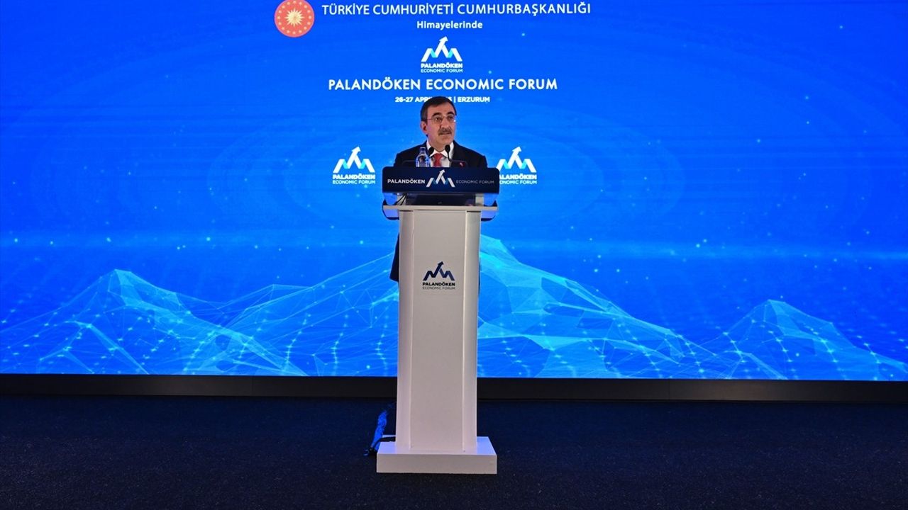 Palandöken Ekonomi Forumu 2025 Turizm Başkenti Erzurum'da Başladı
