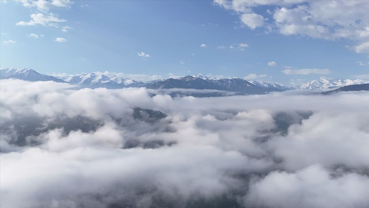 Rize'de Kaçkar Dağları'nda Sis Denizi Görüntüleri