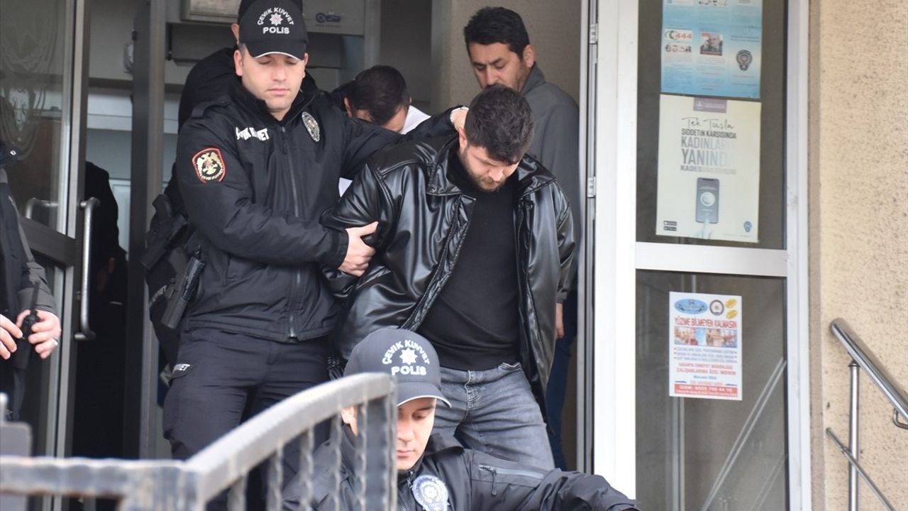 Sakarya'da Silahlı Kavga: 5 Ölü, 3 Zanlı Tutuklandı