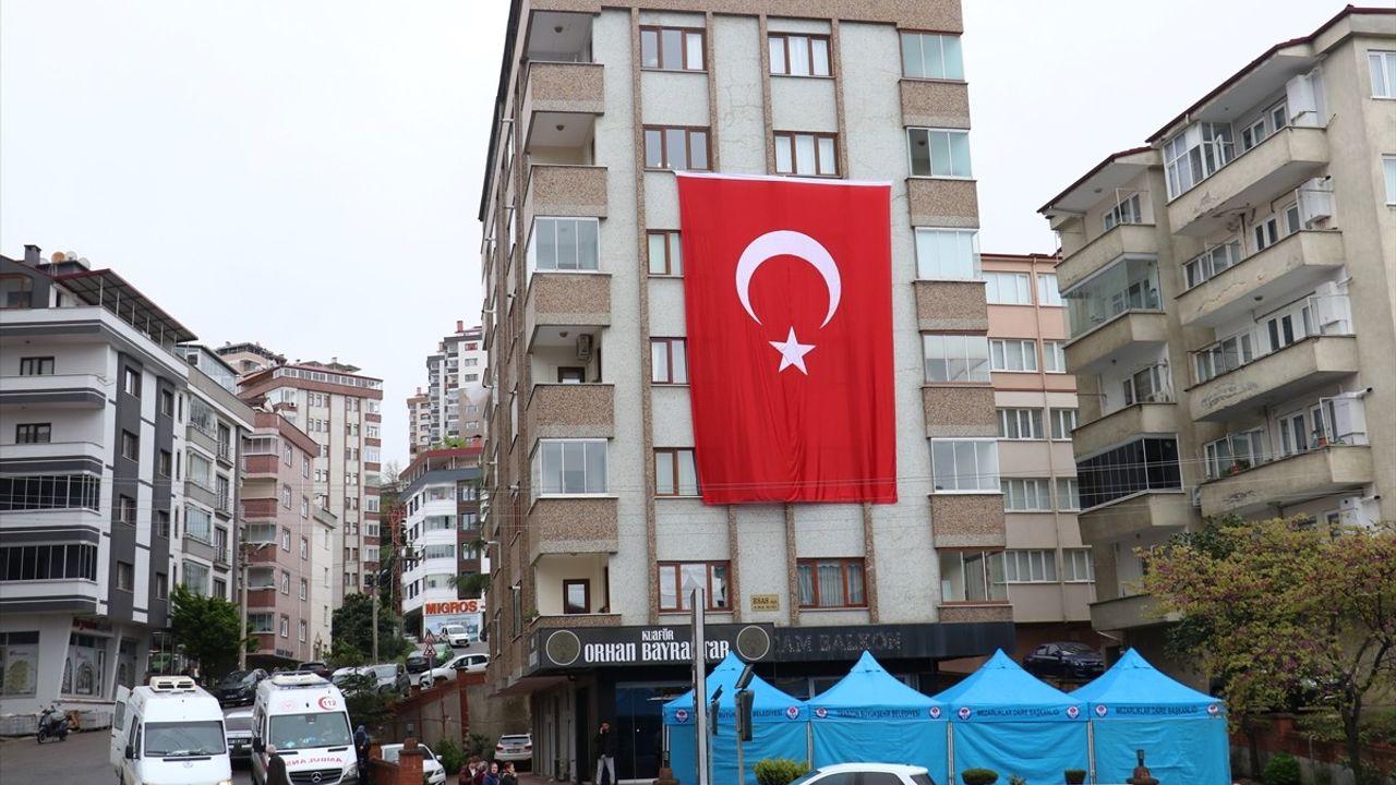 Şehit Piyade Uzman Onbaşı Berat Mecit Day'ın Ailesine Acı Haber Ulaştı