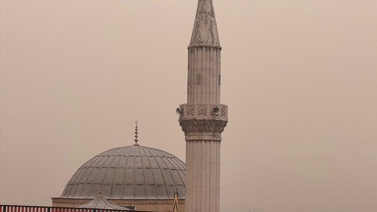 Şırnak'ta Toz Taşınımı Hayatı Olumsuz Etkiliyor