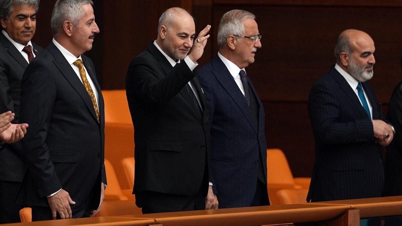 TBMM Genel Kurulu'nda Tartışmalar ve Eleştiriler