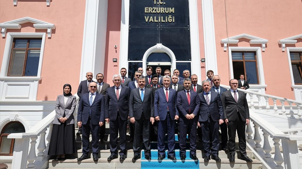 Ticaret Bakanı Ömer Bolat Erzurum'da Ziyaretlerde Bulundu