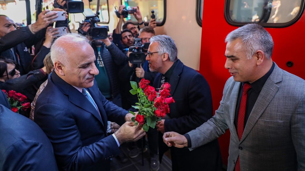 Turistik Diyarbakır Ekspresi İlk Seferine Çıktı