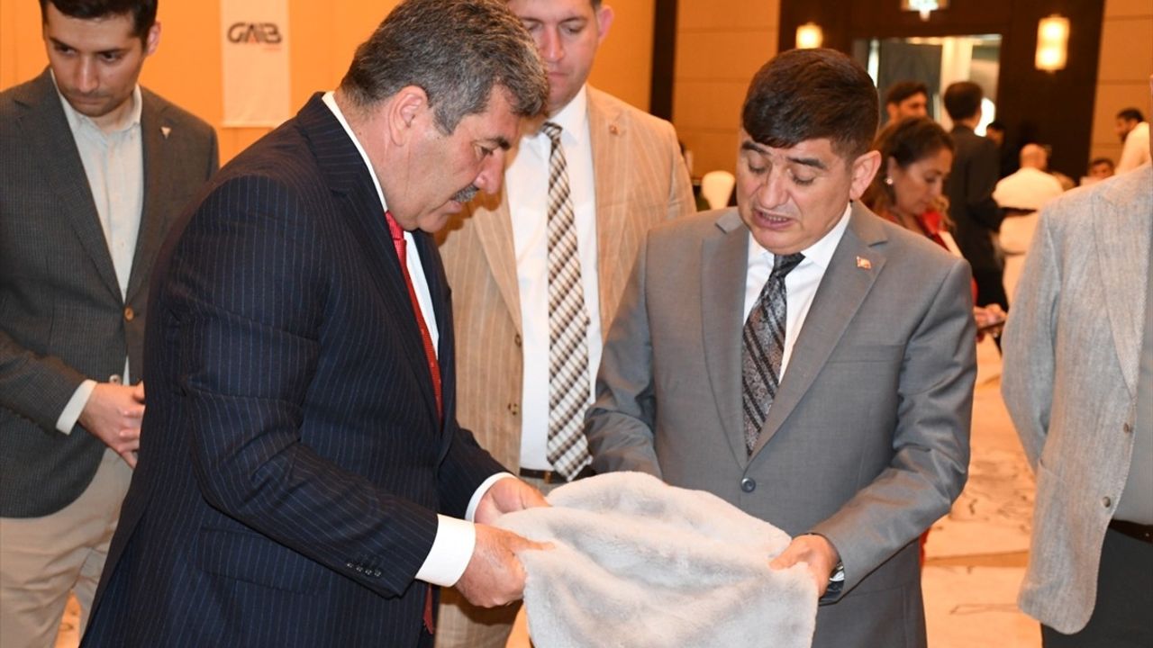 Türk Halı İhracatçıları Katar'da Tanıtım Yaptı