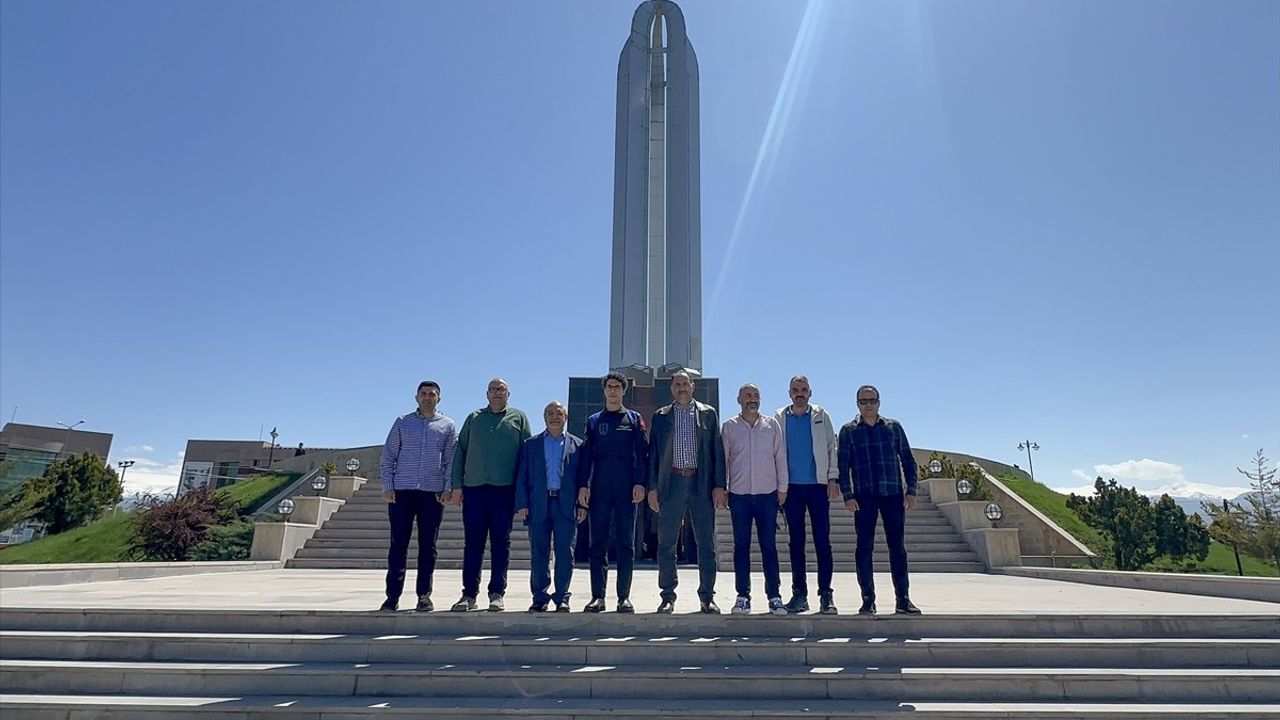Tuva Cihangir Atasever, Iğdır'da BİLSEM Öğrencileriyle Buluştu