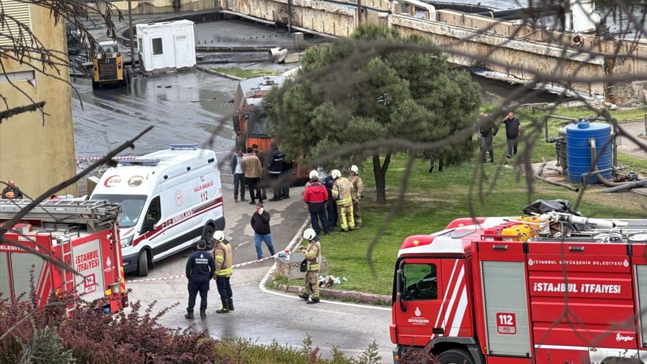Tuzla'da Depolama Tankında Patlama: 5 Yaralı