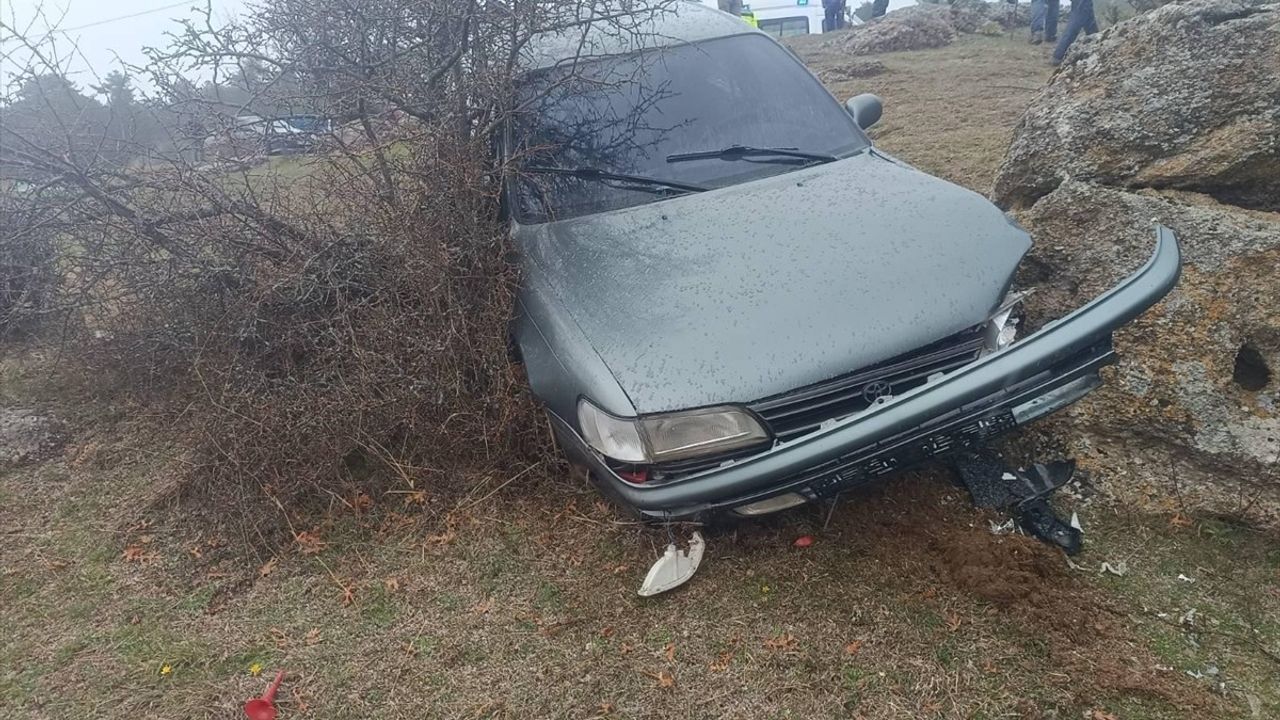 Uşak'ta Şüpheli Trafik Kazası: Mermili Sürücü Ölümü