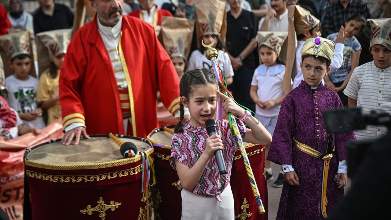 1453 Fetih Yürüyüşü, Başkentte Miniklerin Coşkusuyla Kutlandı