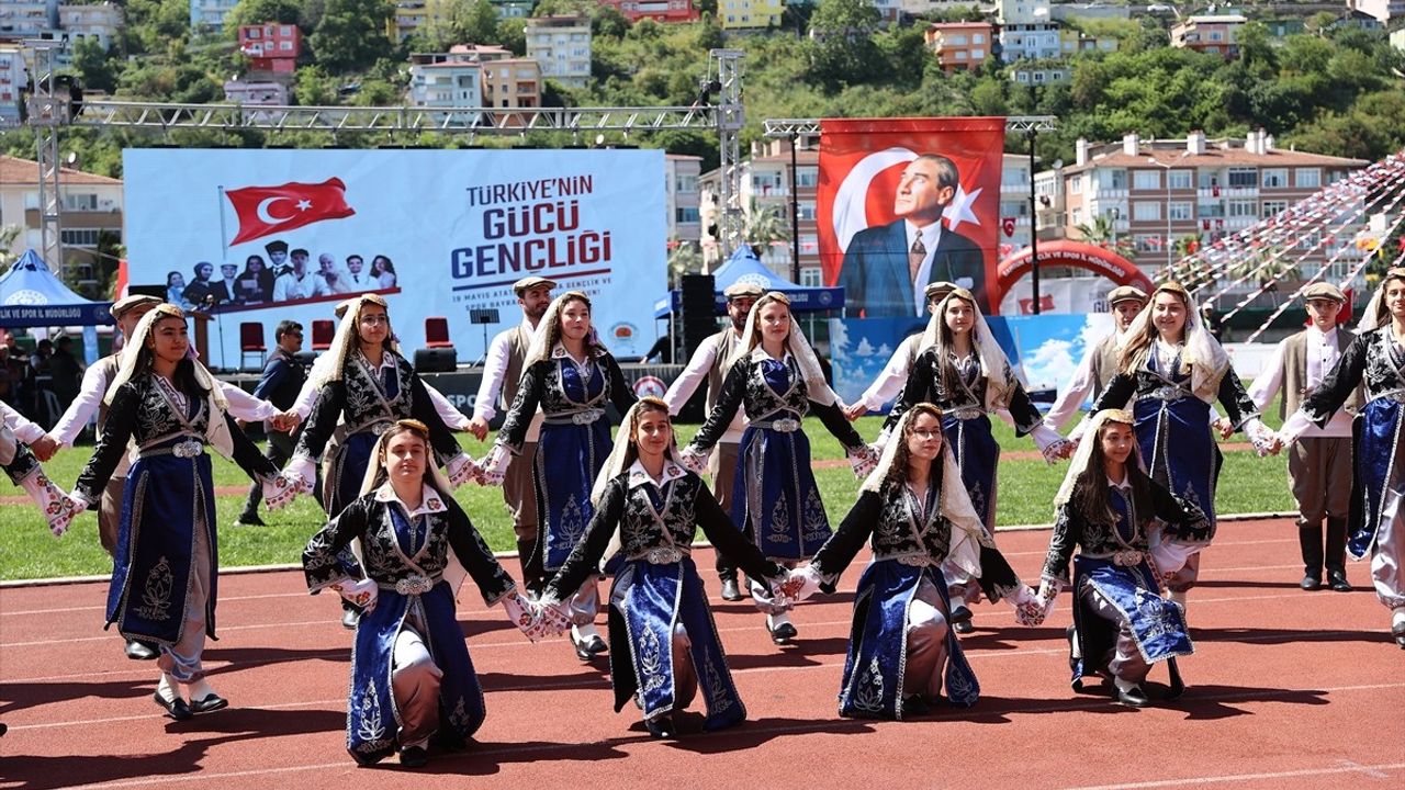 19 Mayıs Kutlamaları Samsun'da Coşkuyla Yapıldı