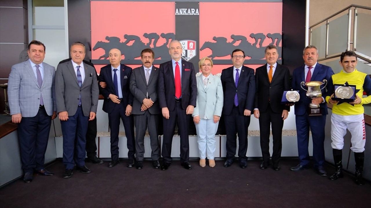 63. TBMM Koşusu'nu 'Deniz Efe' Kazandı