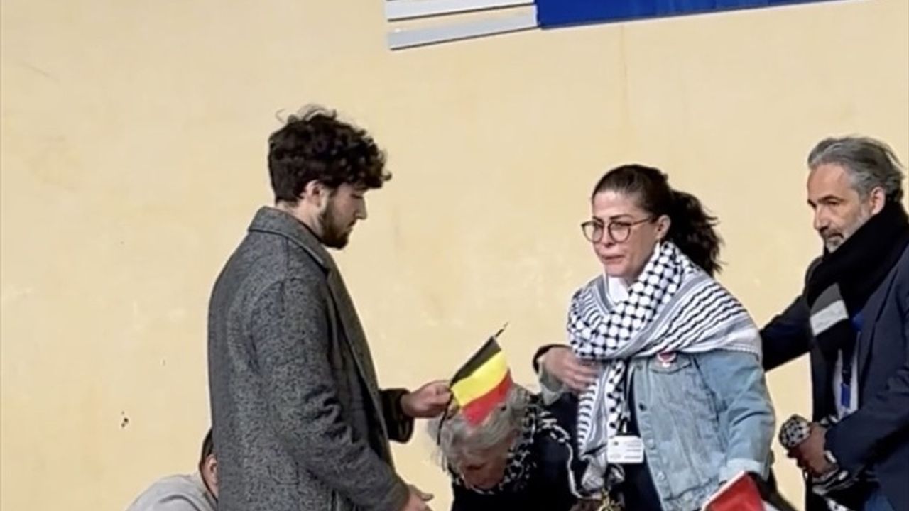 AB Komisyonu Önünde Gazze İçin Ağıt