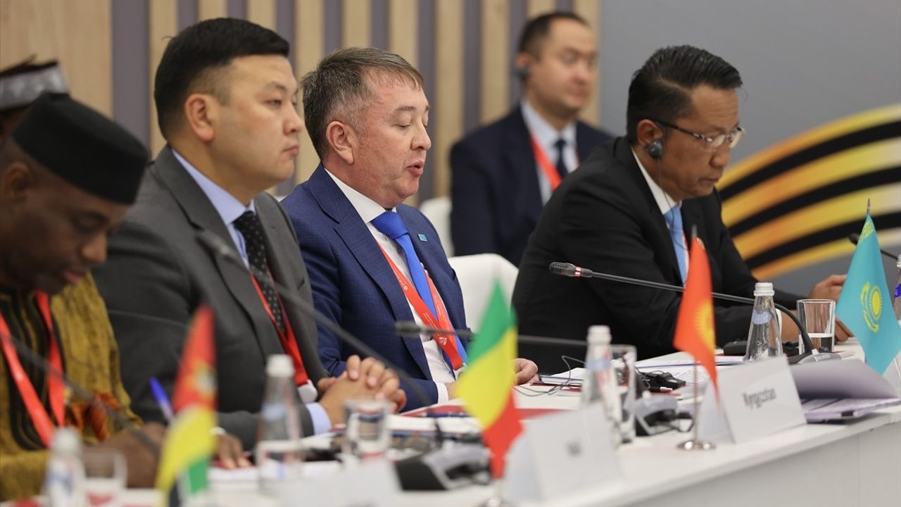 Adalet Bakanı Yılmaz Tunç'tan St. Petersburg Hukuk Forumu'nda Dijital Yargı Vurgusu