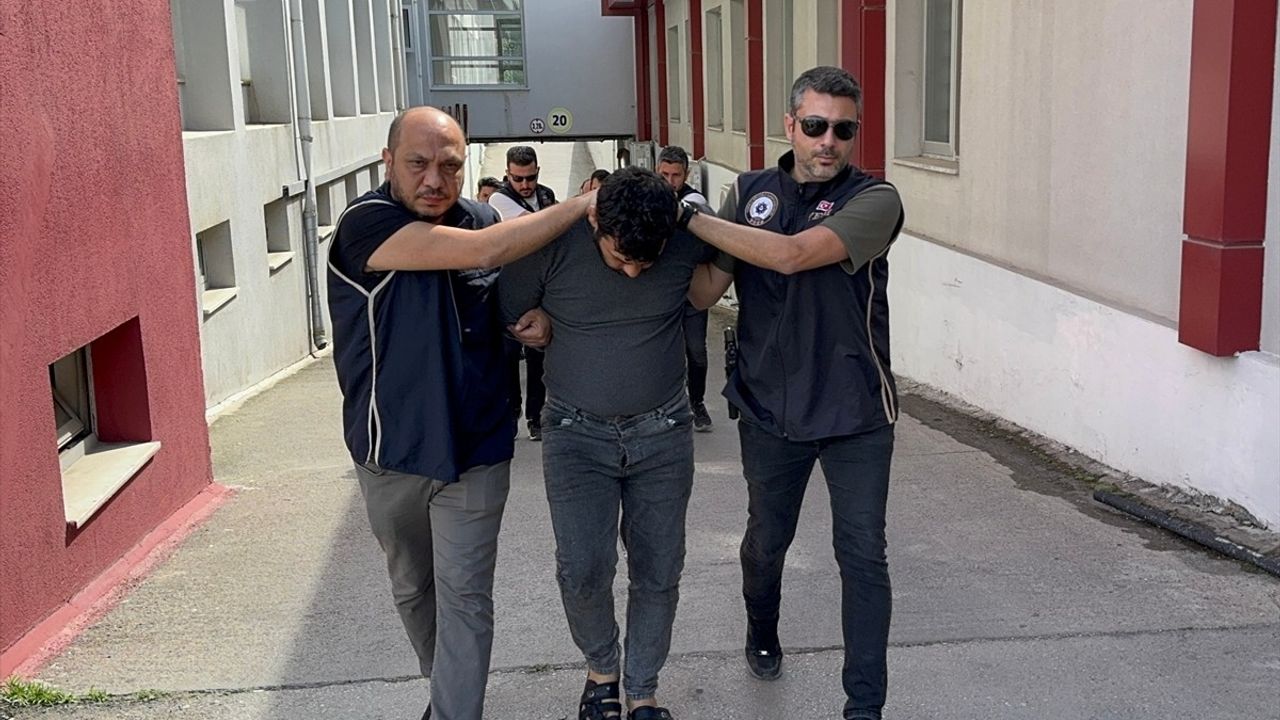 Adana'da DEAŞ Operasyonu: 5 Şüpheli Tutuklandı