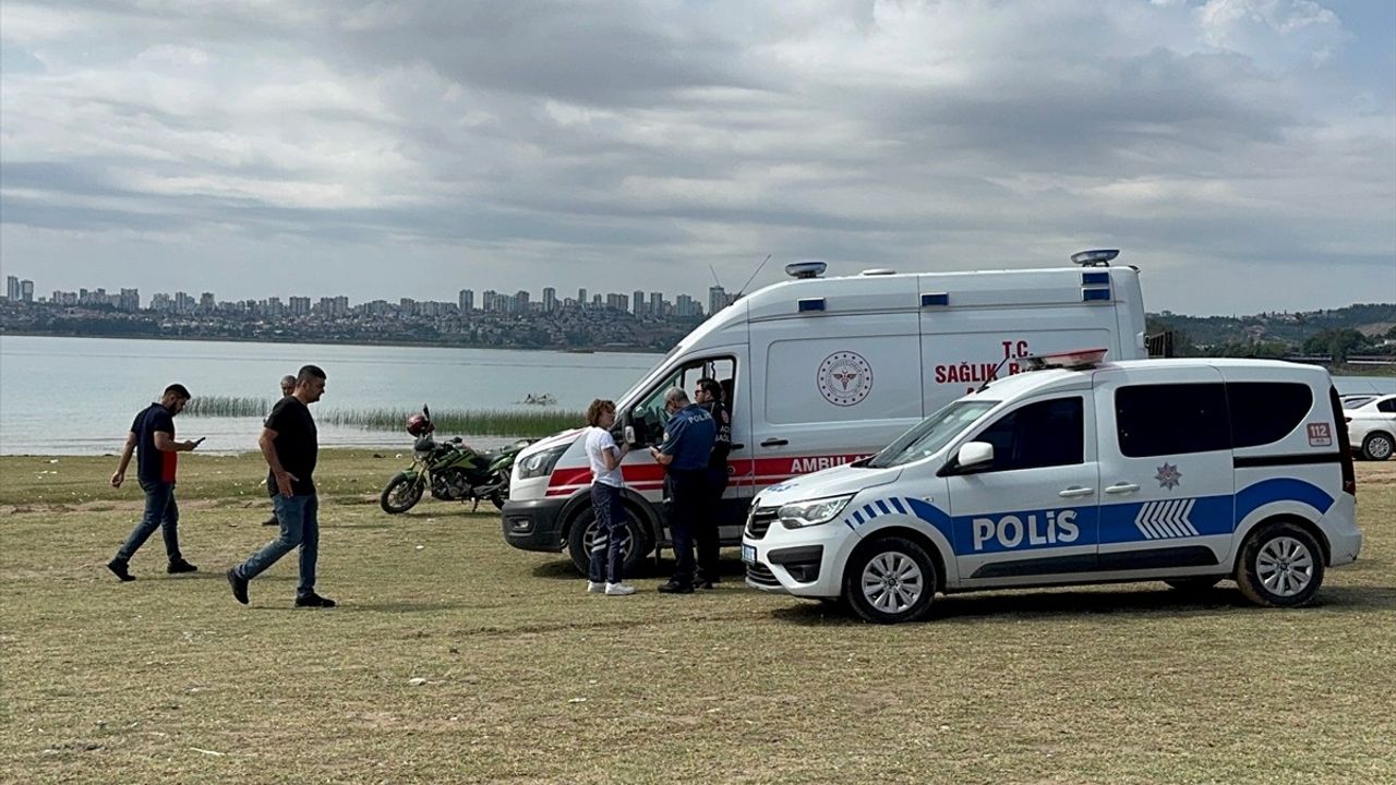 Adana'da Seyhan Baraj Gölü'nde Kaybolan Genç İçin Arama Çalışmaları Devam Ediyor