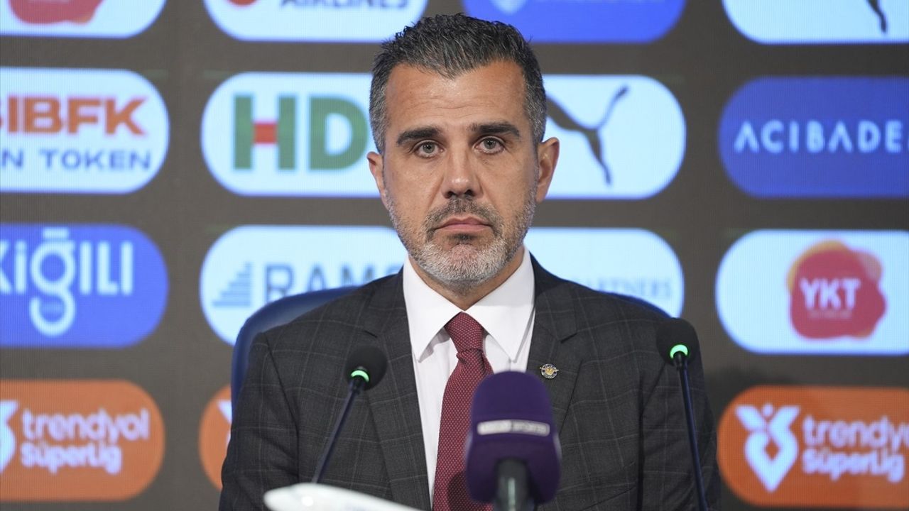 Adana Demirspor, Başakşehir'i 3-2 Yenerek Galibiyet Aldı