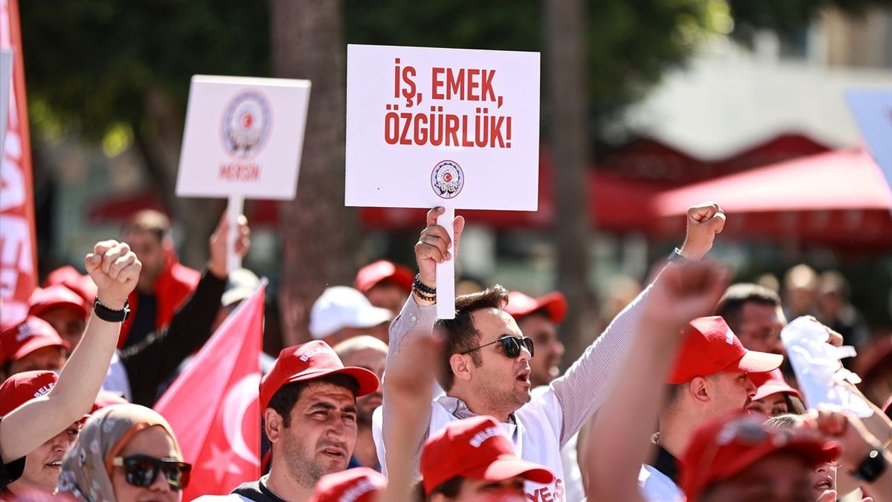 Adana, Mersin ve Hatay'da 1 Mayıs Kutlamaları Yapıldı