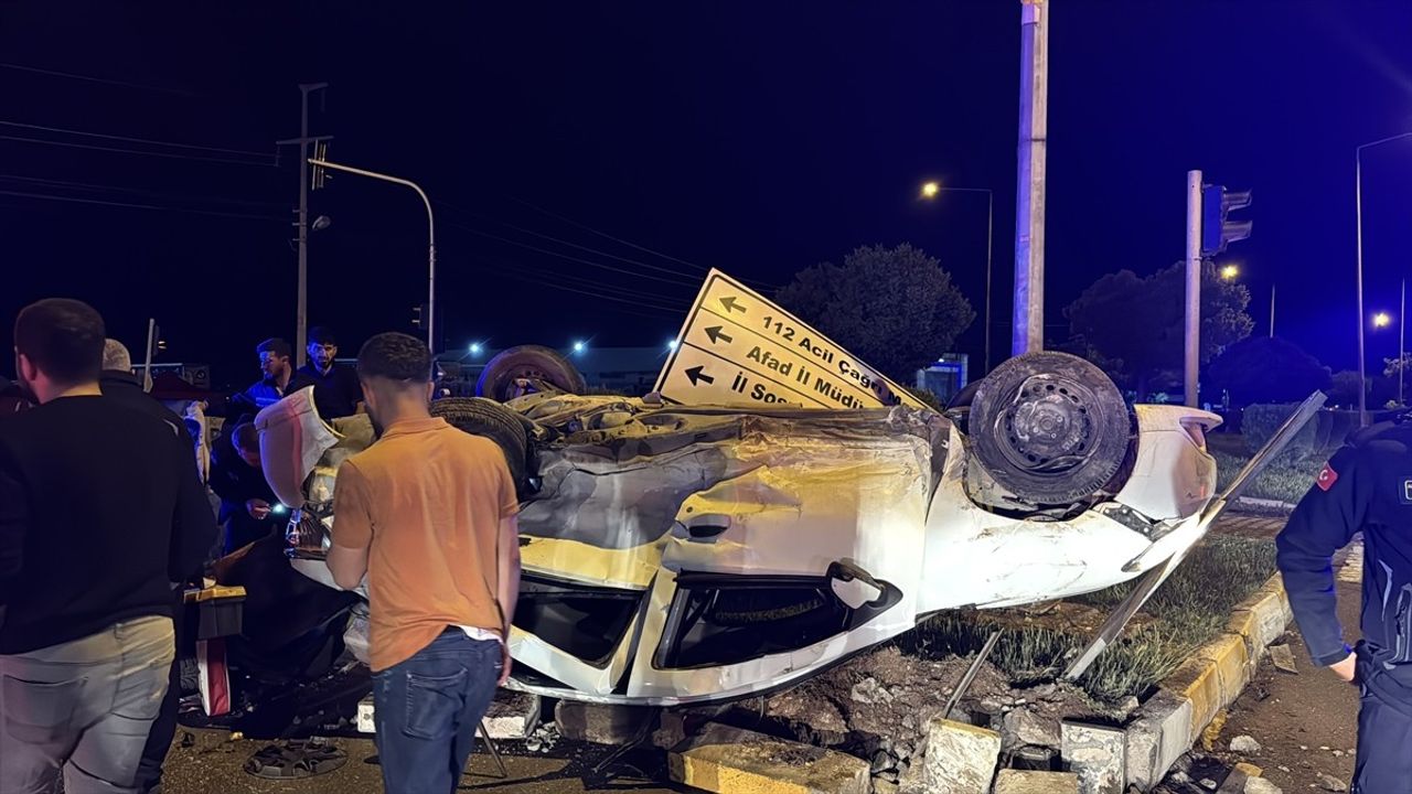 Adıyaman'da Otomobil Kazası: 3 Yaralı