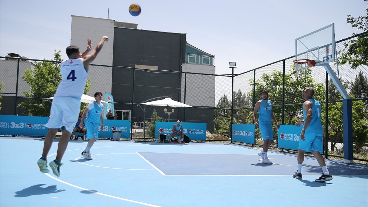 Adıyaman'da Türkiye Sigorta 3x3 Basketbol Turnuvası Sonuçlandı