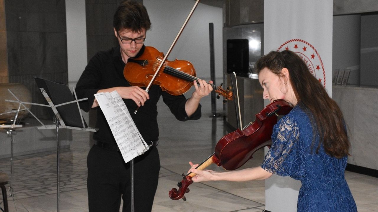 Afyonkarahisar ile Prag Arasındaki Müzik Dostluğu