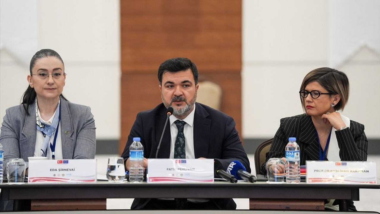 Akran Zorbalığı ve Dijital Ortamda Çocukların Korunması İçin Toplantı