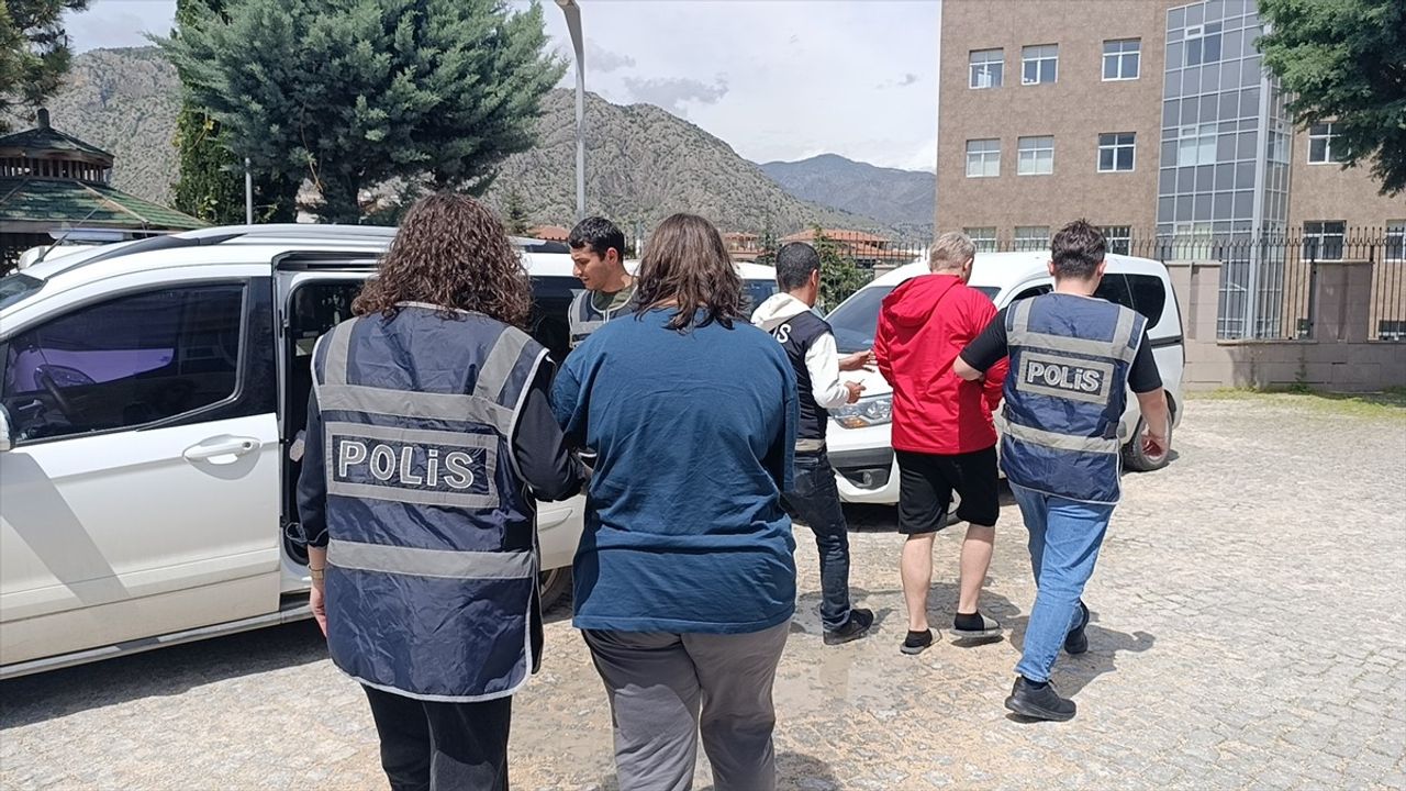 Amasya'da Altın Dolu Çelik Kasa Hırsızlığı: Üç Zanlı Yakayı Ele Verdi