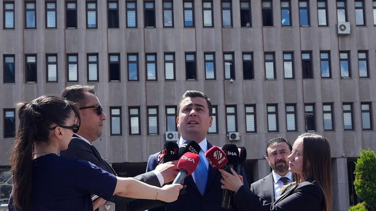 Ankara'da Suç Duyurusu: Gökçek'ten Yavaş'a Yolsuzluk İddiası