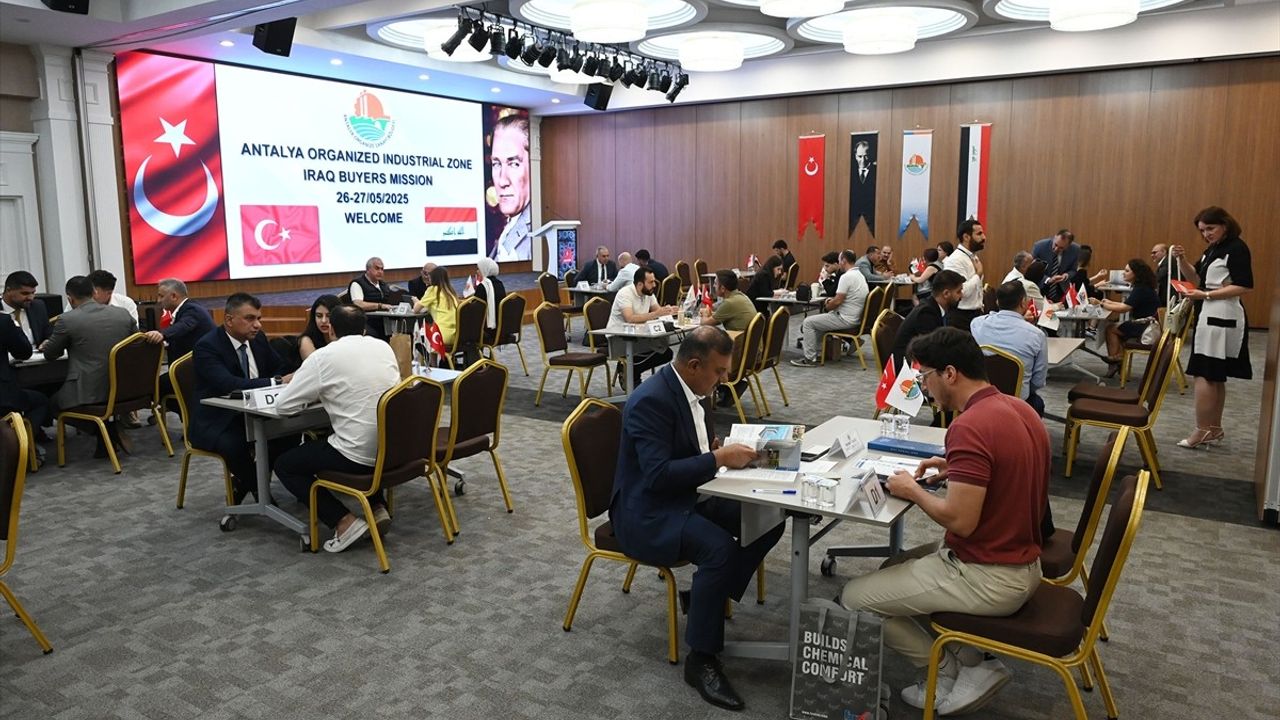 Antalya'da Iraklı İş İnsanları ile Sanayiciler Buluştu