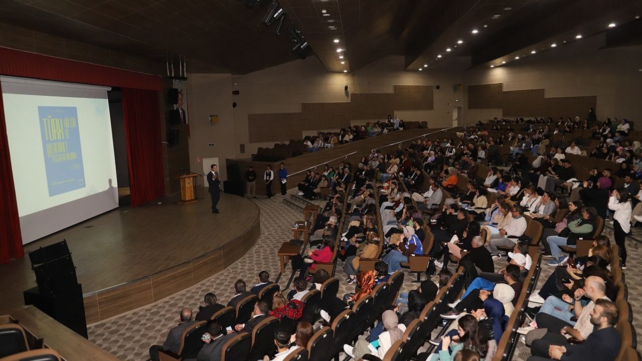 Ardahan Üniversitesi Rektöründen Gençlere Kariyer Tavsiyeleri