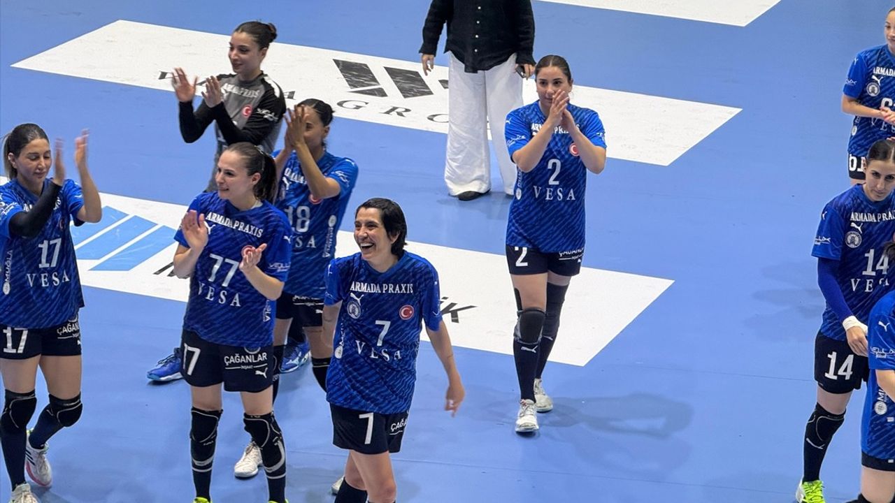 Armada Praxis Yalıkavak Hentbol Kadınlar Süper Lig'de Şampiyon oldu