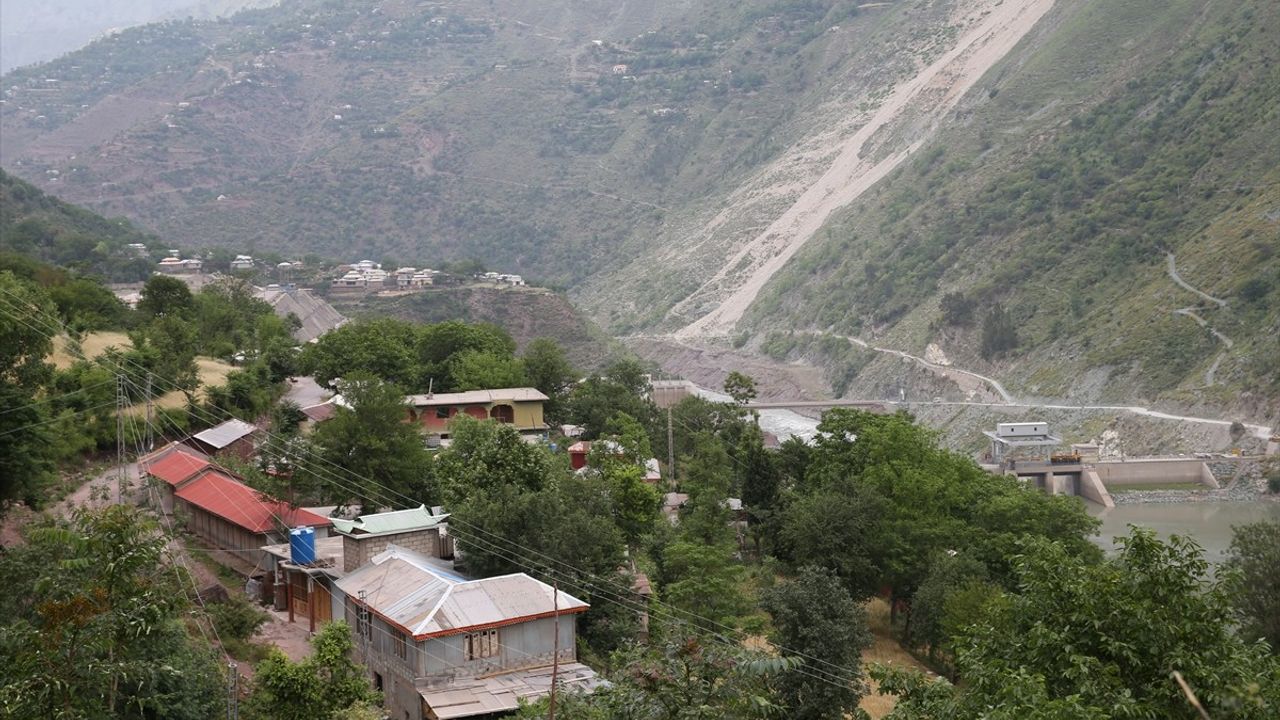 Azad Keşmir'de Sükunet: Hindistan-Pakistan Ateşkesi Sonrası Durum