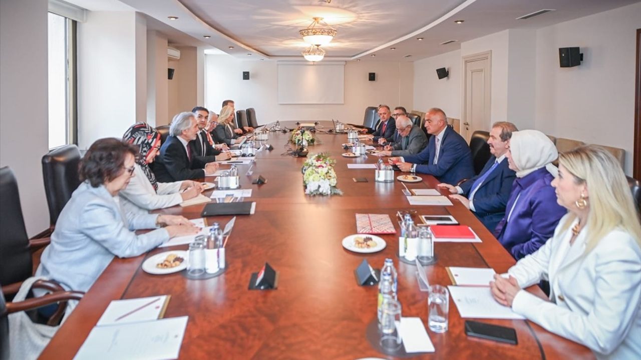 Bakan Ersoy, Kültür ve Sanat Politikaları Kurulu ile Toplandı