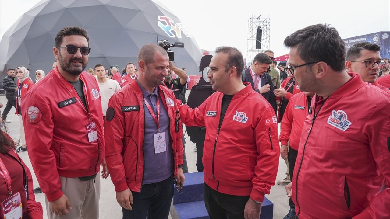 Bakan Kacır'dan TEKNOFEST KKTC Ziyareti