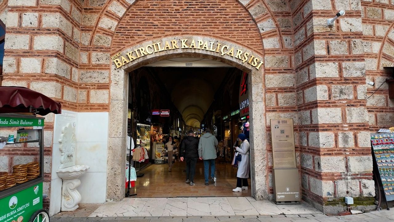 Bakan Kurum Bursa'da Esnafı Ziyaret Etti
