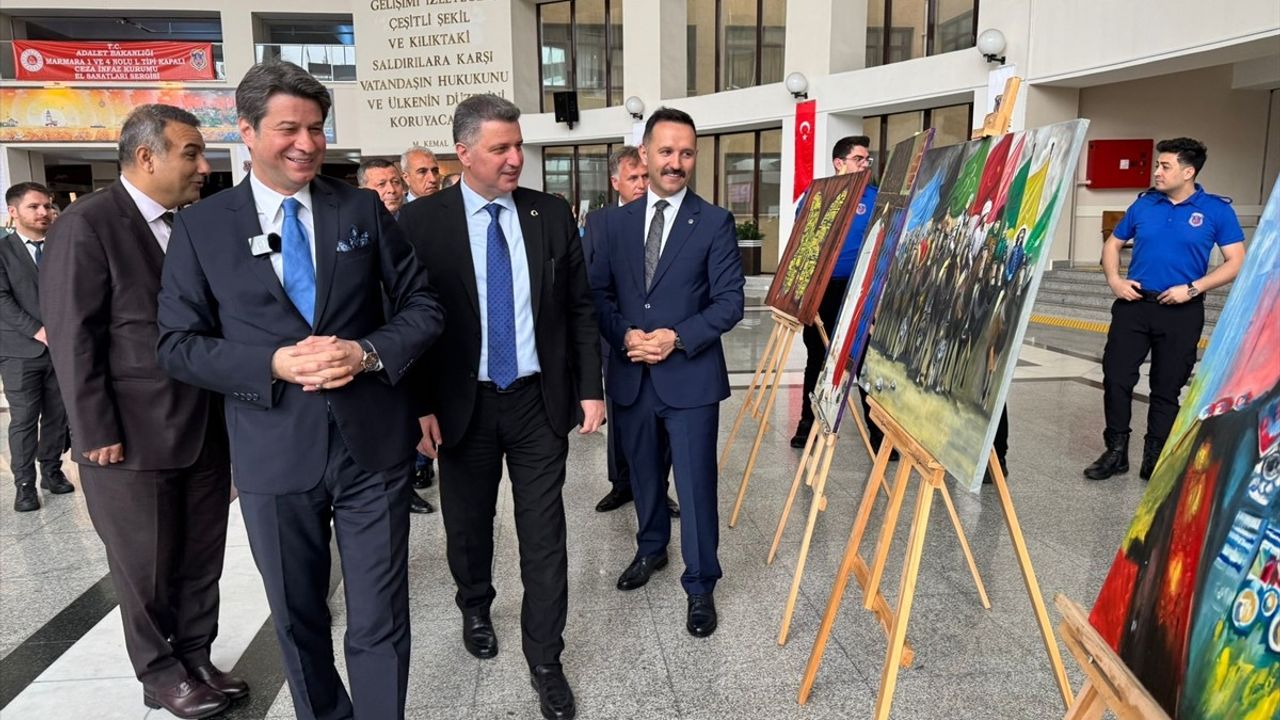 Bakırköy Adliyesi'nde Hükümlülerin El Ürünleri Sergisi Açıldı