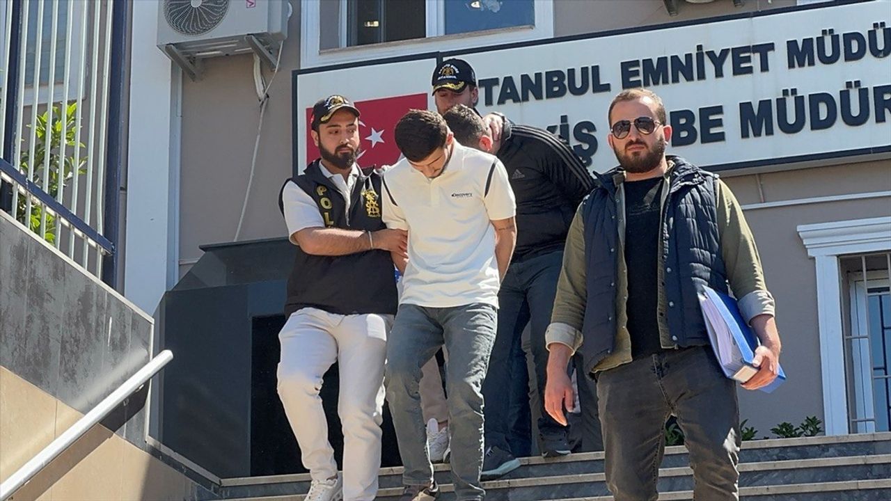 Bakırköy'de Kuyumcu Hırsızları Yakalandı